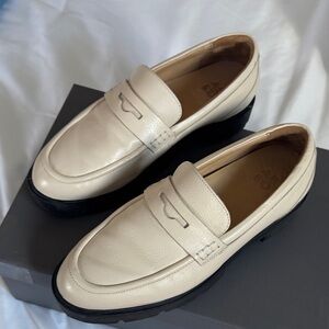 Abeo Beige Leather Loafers